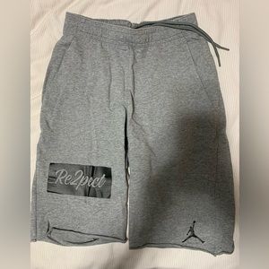 Men’s Jordan Re2pect Derek Jeter Sweatshorts Size M